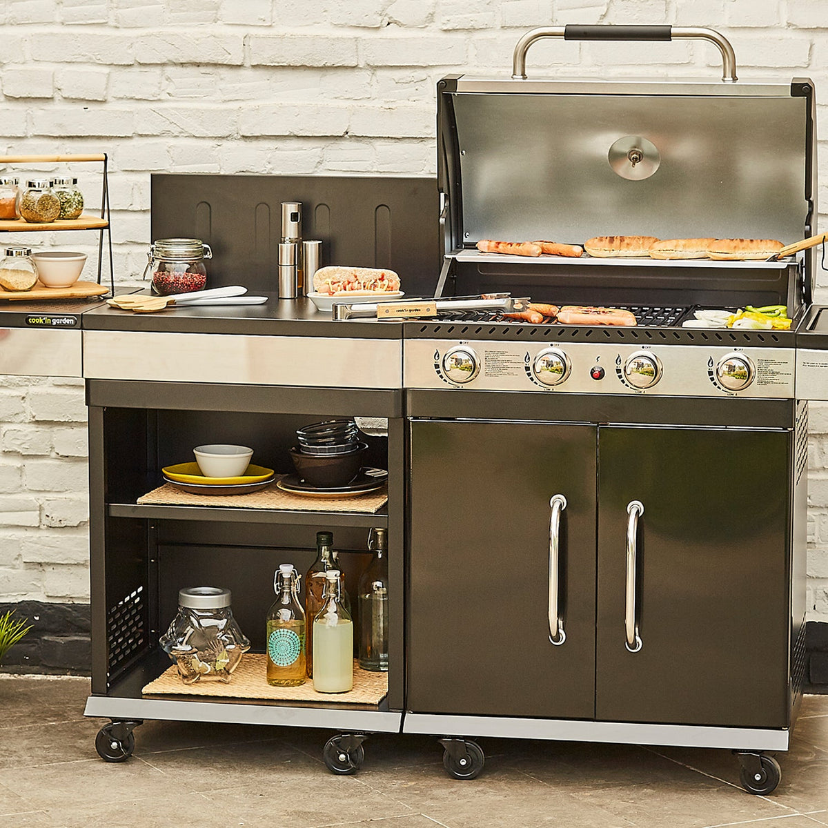 Gas barbecue Mallorca XL – 4 burners 14.5 kW with side table